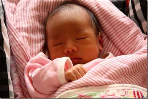 北京代孕晚期睡眠质量不好的原因及改善方法